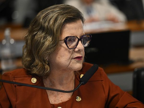 imagem_materia Em pronunciamento, à bancada, relatora do PL 2.480/2021, senadora Teresa Leitão (PT-PE).
