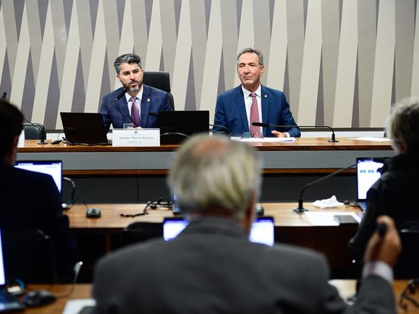 Em pronunciamento, à bancada, senadora Margareth Buzetti (PSD-MT).