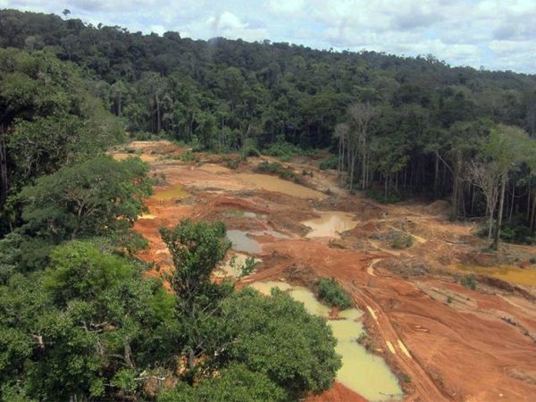 Garimpo na Amazônia: projeto toca no sistema financeiro para impedir comércio ilegal de ouro Divulgação/Polícia Federal