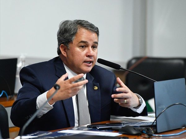 Efraim é o relator dos projetos de reforma dos processos administrativo e tributário Roque de Sá/Agência Senado
