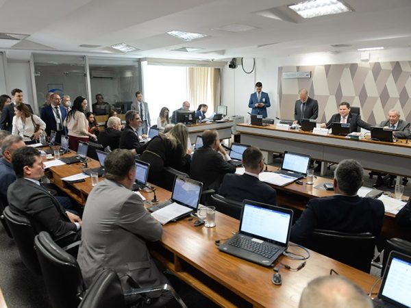 Bancada:
senador Esperidião Amin (PP-SC); 
senador Eduardo Girão (Novo-CE); 
senador Jorge Seif (PL-SC); 
senador Rogerio Marinho (PL-RN); 
senador Izalci Lucas (PL-DF); 
senador Carlos Portinho (PL-RJ);
senador Carlos Viana (Podemos-MG) em pronunciamento;
senador Sergio Moro (União-PR); 
senador Lucas Barreto (PSD-AP); 
senador Marcio Bittar (União-AC).