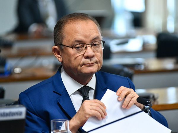 À bancada, senador Zequinha Marinho (Podemos-PA).