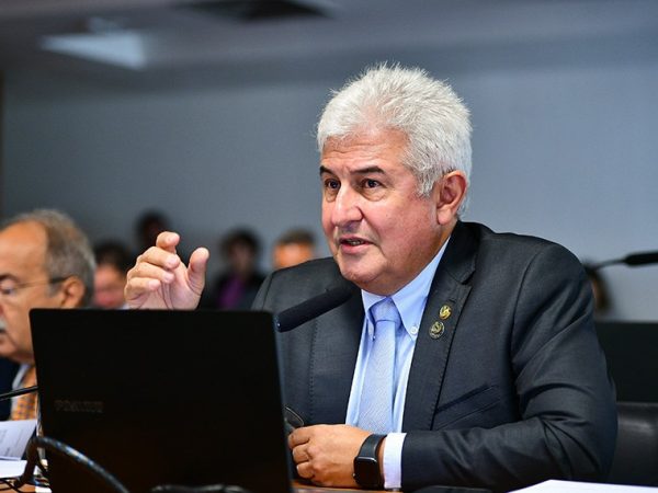 À bancada, em pronunciamento, relator do PL 2/2021 e PL 3.490/2024, senador Astronauta Marcos Pontes (PL-SP).