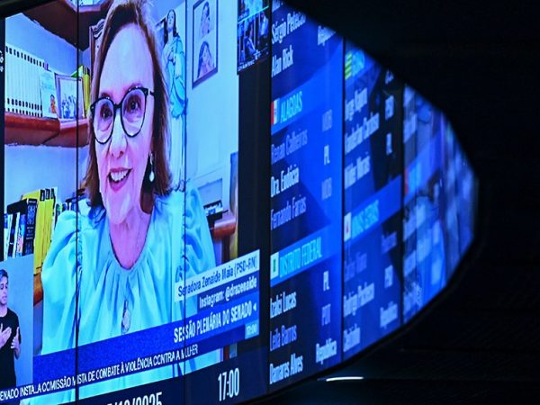 Senadora Zenaide Maia (PSD-RN) em pronunciamento via videoconferência.