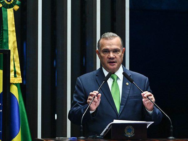 Em discurso, à tribuna, senador Wellington Fagundes (PL-MT).