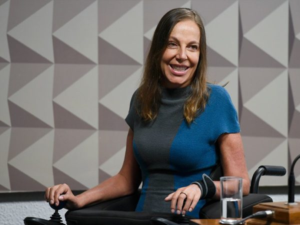 Em destaque, relatora da CMMIR, senadora Mara Gabrilli (PSDB-SP).