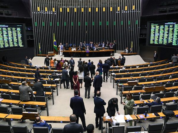 Mesa: 
senadora Eliziane Gama (PSD-MA); 
líder do governo no Congresso Nacional, senador Randolfe Rodrigues (PT-AP); 
presidente do Senado Federal, senador Davi Alcolumbre (União-AP);
secretário-geral da Mesa do Senado Federal, Danilo Augusto Barboza de Aguiar.