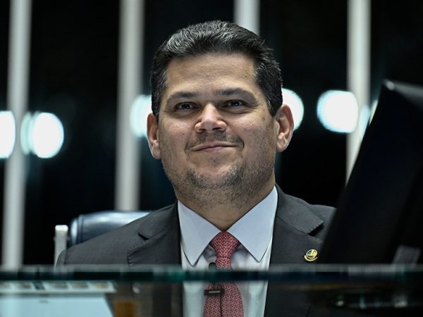 Presidente do Senado Federal, senador Davi Alcolumbre (União-AP) conduz sessão.