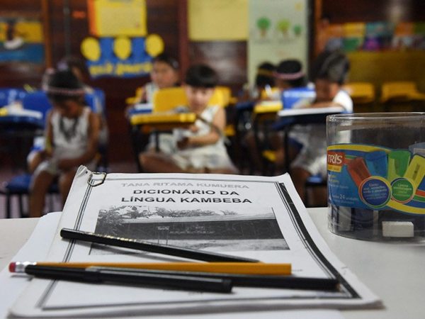Escola indígena no Amazonas: nova lei garante direito de escolha às comunidades Mario Oliveira/Semcom
