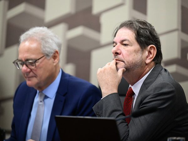 Mesa: 
presidente da CAE, senador Renan Calheiros (MDB-AL); 
relator do PLP 58/2025, senador Cid Gomes (PSB-CE).
