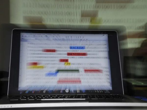 De acordo com o texto, MP não dependerá de manifestação da vítima para abrir processo em casos de invasão digital Marcello Casal Jr