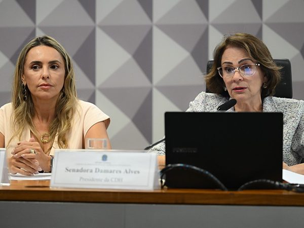 Mesa: 
presidente eventual da CDH, senadora Roberta Acioly (Republicanos-RR) - em pronunciamento;
relatora do PL 3.518/2025, senadora Damares Alves (Republicanos-DF).
