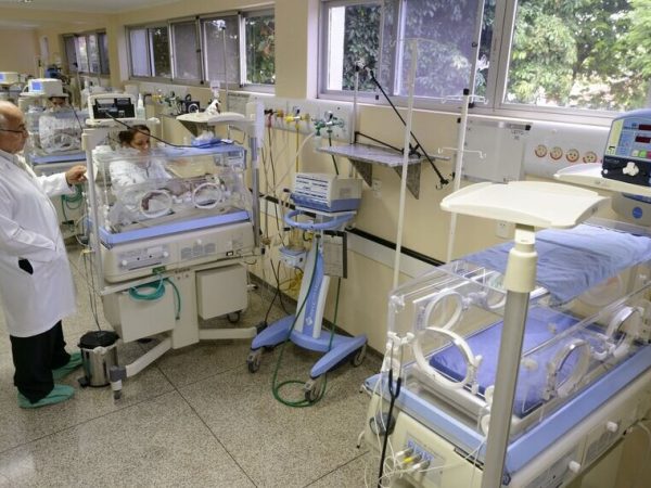 Projeto obriga operadoras a cobrirem doenças pré-existentes de recém-nascidos filhos de segurados Antonio Costa/ANPr