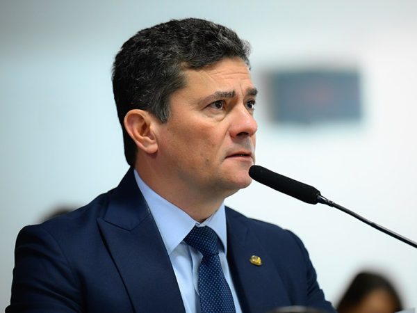 Senador Sergio Moro (União-PR) em pronunciamento à bancada.