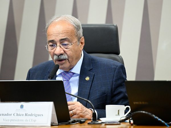 Mesa: 
vice-presidente da CEsp, senador Chico Rodrigues (PSB-RR).