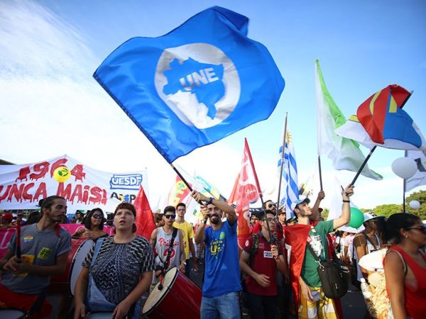 Projeto na pauta da CE trata da atuação de entidades como a União Nacional dos Estudantes (UNE) Vanessa Galassi/CUT