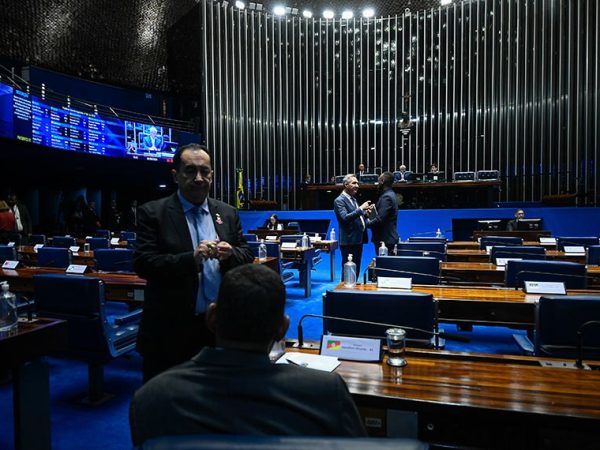 À bancada:
senador Jorge Kajuru (PSB-GO);
senador Lucas Barreto (PSD-AP).
