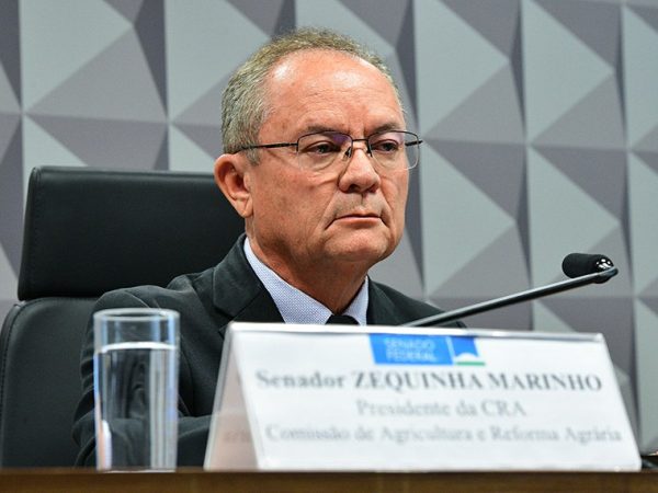 Mesa: 
presidente da CRA, senador Zequinha Marinho (Podemos-PA).