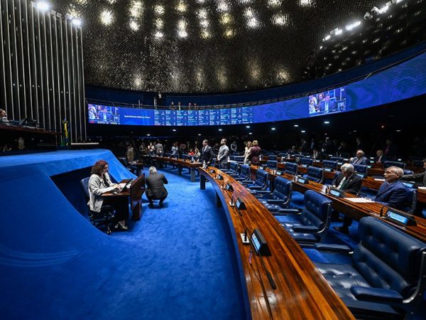 Mesa: 
senador Izalci Lucas (PL-DF);
presidente do Senado Federal, senador Davi Alcolumbre (União-AP); 
secretário-geral da Mesa do Senado Federal, Danilo Augusto Barboza de Aguiar.