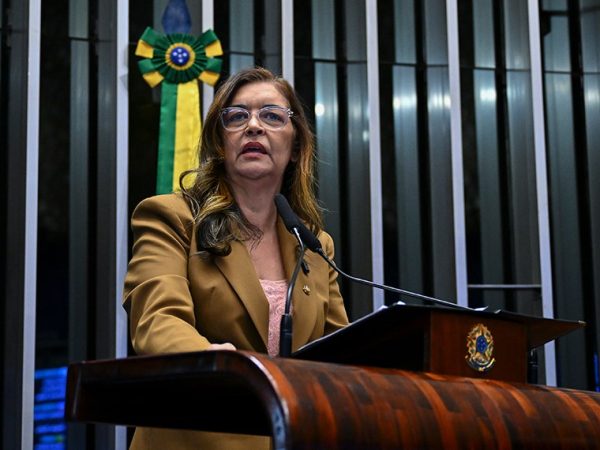 Senadora Dra. Eudócia (PSDB-AL) em discurso à tribuna.