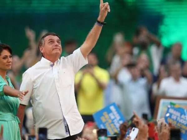 O PL (Partido Liberal) de Bolsonaro lidera o ranking entre as 32 legendas registradas no país. — Foto: Reprodução