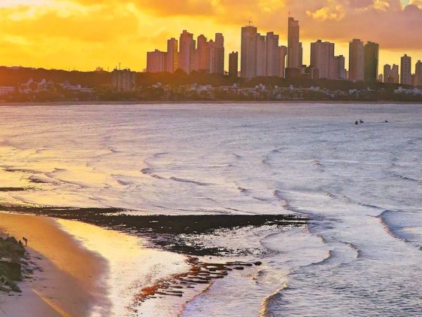 Praia de Cabo Branco, em João Pessoa — Foto: Eduardo Fechine