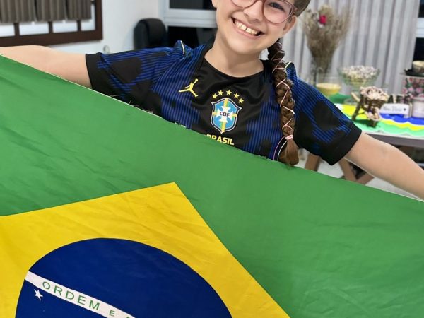 img-1534 Aos 10 anos, Gabi fala de futebol com propriedade e quebra estereótipos nas redes sociais — Foto: Arquivo Pessoal/Gilson Lira