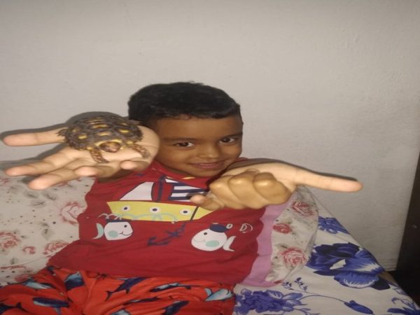 Pietro Medeiros, de cinco anos, desapareceu no mar de Saquarema, RJ, no último domingo (21) — Foto: Charles Medeiros / arquivo pessoal.
