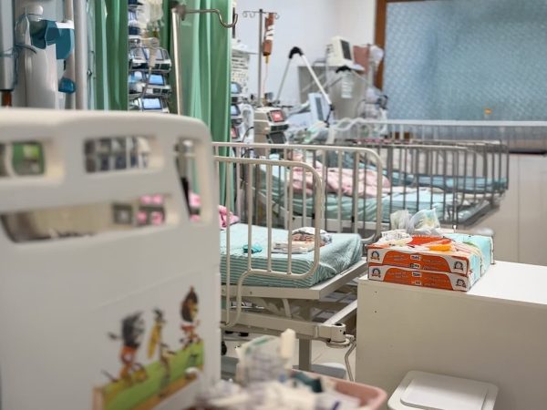 Leito infantil em hospital — Foto: Agnes Cavalcante/Sesacre/ARQUIVO