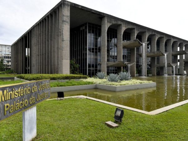 Brasília - monumentos e prédios públicos - Palácio da Justiça Ministério da Justiça esplanada dos ministérios