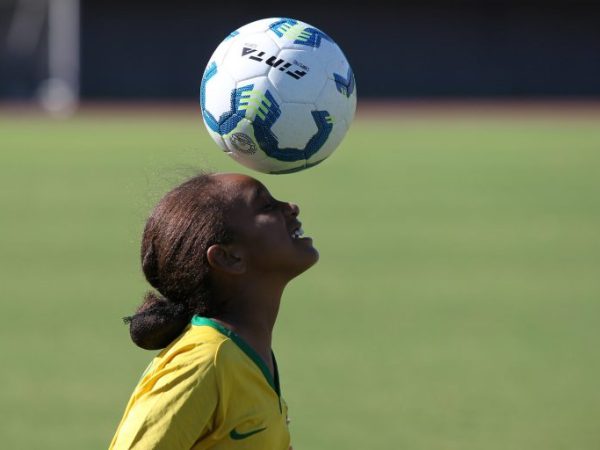 Esporte - futebol - feminino crianças meninas base