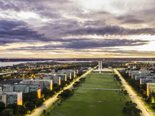 Brasília - Esplanada - prédios públicos - Esplanada dos Ministérios