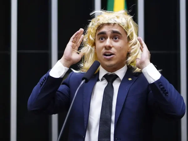 Brasília (DF) - O deputados, Nikolas Ferreira (PL - MG), discursa na tribuna da Camara dos Deputados durante sessāo deliberativa
 Foto: Pablo Valadares/Câmara dos Deputados
