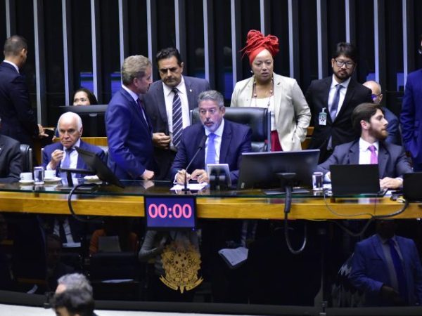 Discussão e votação de propostas. Dep. Gilberto Nascimento (PSD - SP), presidente da Câmara dos Deputados, Arthur Lira, dep. Domingos Sávio (PL - MG) e a dep. Daiana Santos(PCdoB - RS)