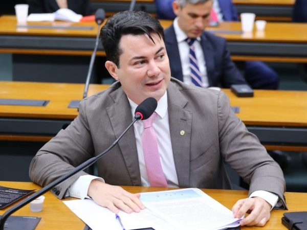 Audiência Pública - Importância do biometano no transporte. Dep. Clodoaldo Magalhães(PV - PE)