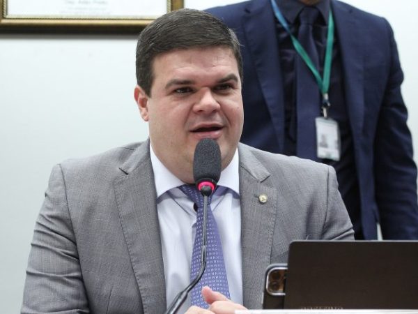 Debate acerca do Comitê Gestor e distribuição da Receita IBS. Dep. Bruno Farias (AVANTE - MG)