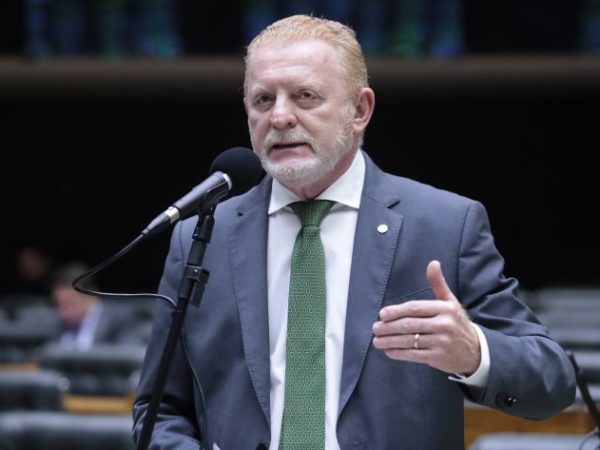 Discussão e votação de propostas. Dep. Vermelho (PL - PR)