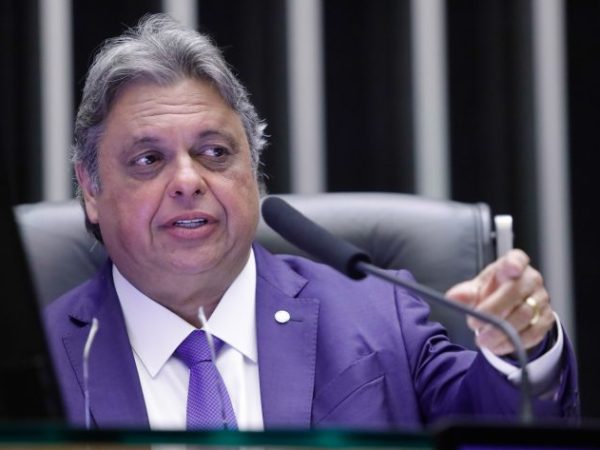 Homenagem ao Dia Nacional dos Profissionais Intensivistas. Dep. Julio Arcoverde (PP-PI)