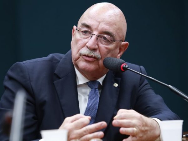 Evento de lançamento. Dep. Osmar Terra (MDB-RS)