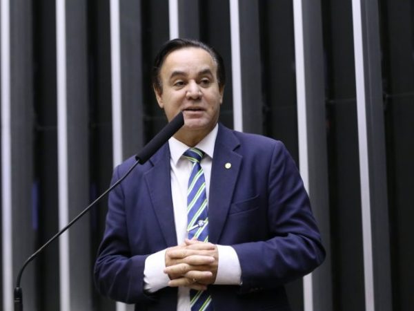 Discussão e votação de propostas legislativas. Dep. Adilson Barroso (PL - SP)