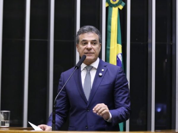 Proposições Remanescentes da Sessão Anterior. Dep. Beto Richa (PSDB-PR)