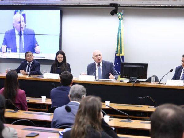 Audiência Pública - Discutir mecanismos de fortalecimento das Agências Reguladoras. Diretor Geral - Agência Nacional de Mineração, Mauro Henrique Sousa; Diretora-Presidente - Agência Nacional de Águas e Saneamento Básico - ANA, Veronica Sánchez da Cruz Rios; Dep. Arnaldo Jardim (CIDADANIA - SP) e Diretor-Geral - Agência Nacional do Petróleo, Gás Natural e Biocombustíveis - ANP, Bruno Conde Caselli