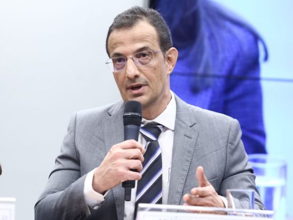 Audiência Pública – Estrutura de governança de IA. Consultor do Departamento de Regulação do Sistema Financeiro do Banco Central, Antônio Marcos Fonte Guimarães