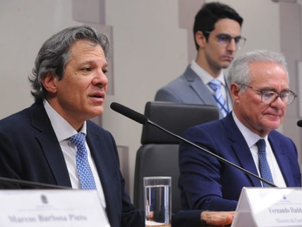 Audiência Pública - Medida Provisória 1303, de 2025 Imposto sobre bets e tributação aplicações financeiras atualmente isentas – compensação IOF. Ministro da Fazenda, Fernando Haddad e Senador, Renan Calheiros (MDB - AL)