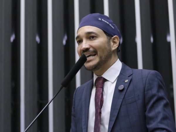Discussão e votação de propostas. Dep. Dr. Fernando Máximo (UNIÃO - RO)