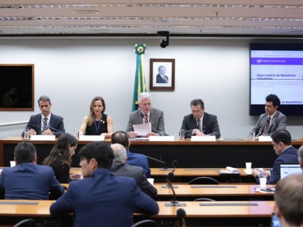 Audiência Pública - Contribuições do TCU ao debate sobre gastos tributários.