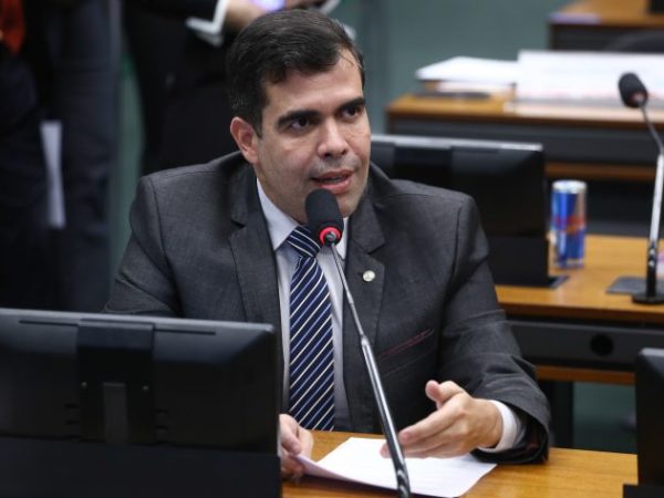 Discussão e votação de propostas legislativas. Dep. Ricardo Ayres (REPUBLICANOS-TO)