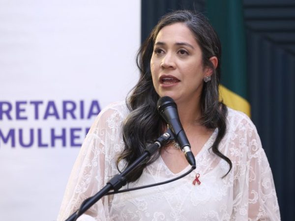 Ato Solene de Abertura da Campanha Outubro Rosa. Dep. Iza Arruda (MDB-PE)