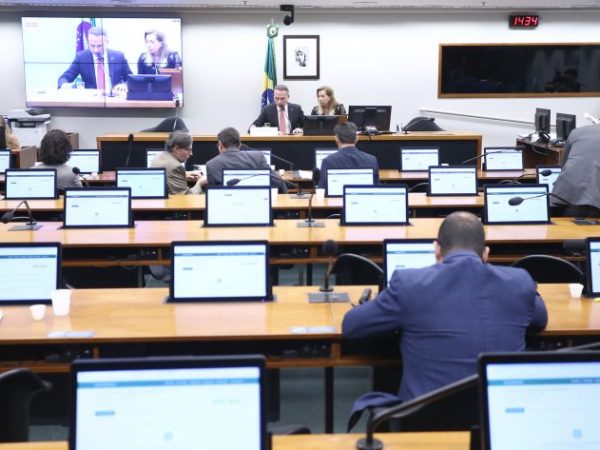 Instauração de processos e oitivas de testemunhas