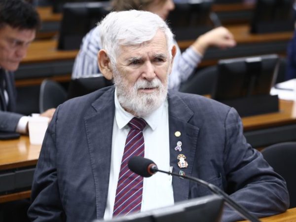 Discussão e votação de propostas legislativas. Dep. Luiz Couto (PT-PB)
